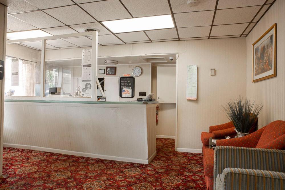 Bedford Motel Exterior photo